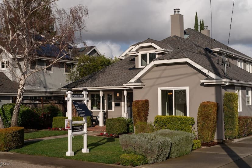 San Francisco’s Luxury Housing Boom Is a Warning